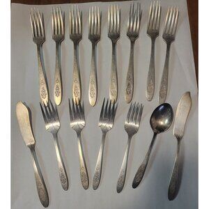 Vintage Oneida Bird of Paradise Community Plate Silverware Set of 15